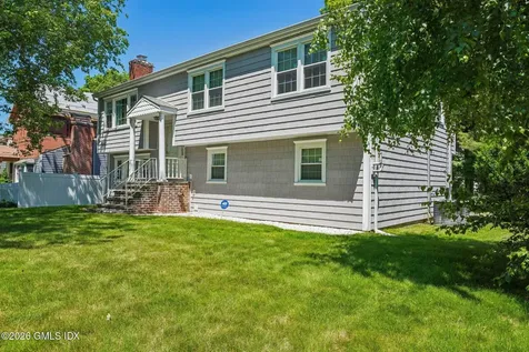 11 Stuart Drive Old Greenwich CT 06870