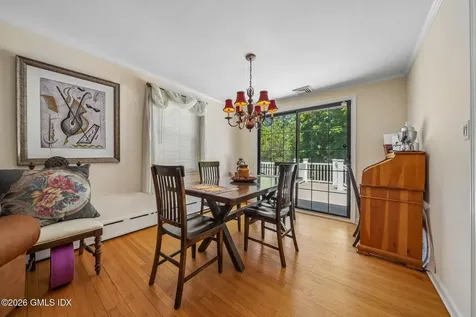 11 Stuart Drive Old Greenwich CT 06870