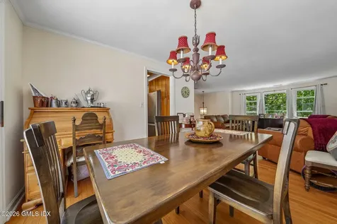 11 Stuart Drive Old Greenwich CT 06870