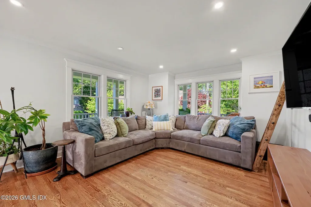 5 Grant Avenue Old Greenwich CT 06870