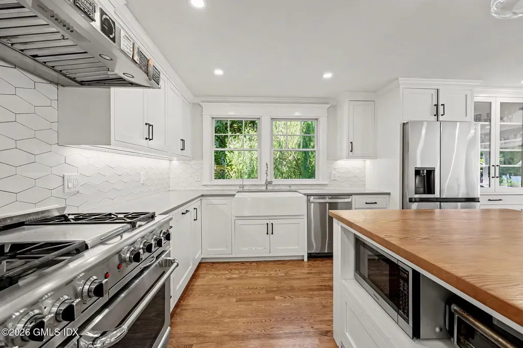 5 Grant Avenue Old Greenwich CT 06870