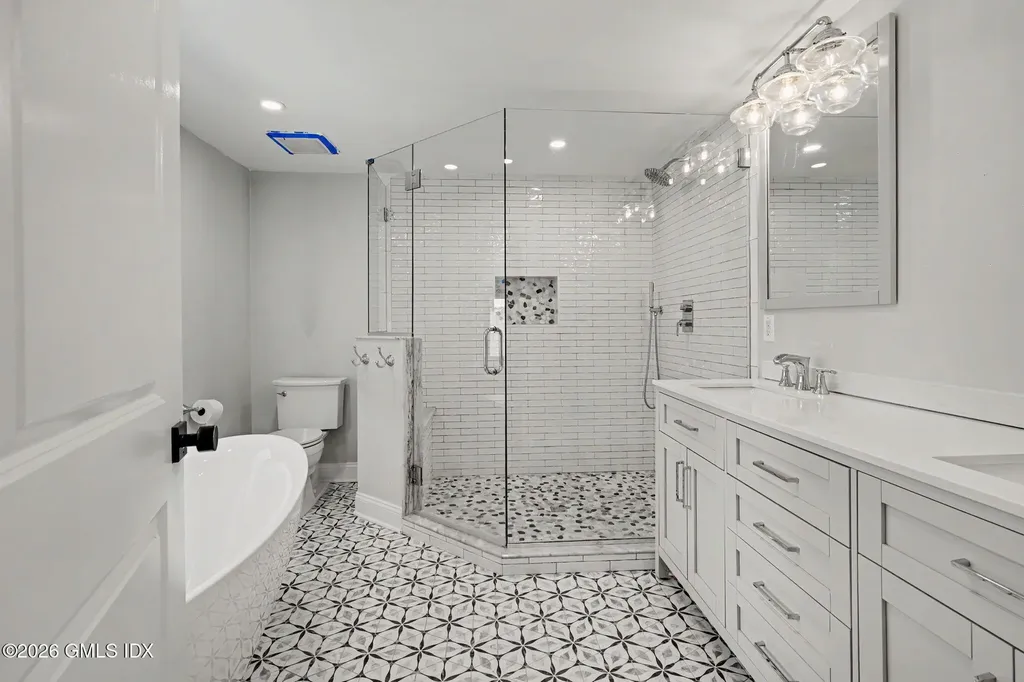 5 Grant Avenue Old Greenwich CT 06870