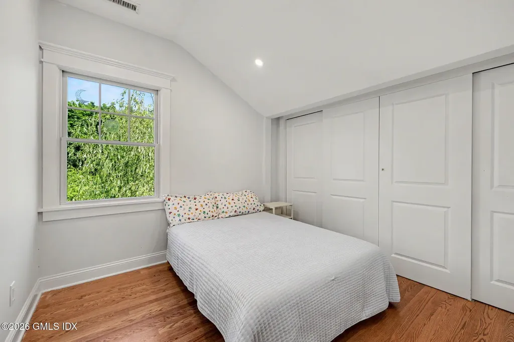 5 Grant Avenue Old Greenwich CT 06870