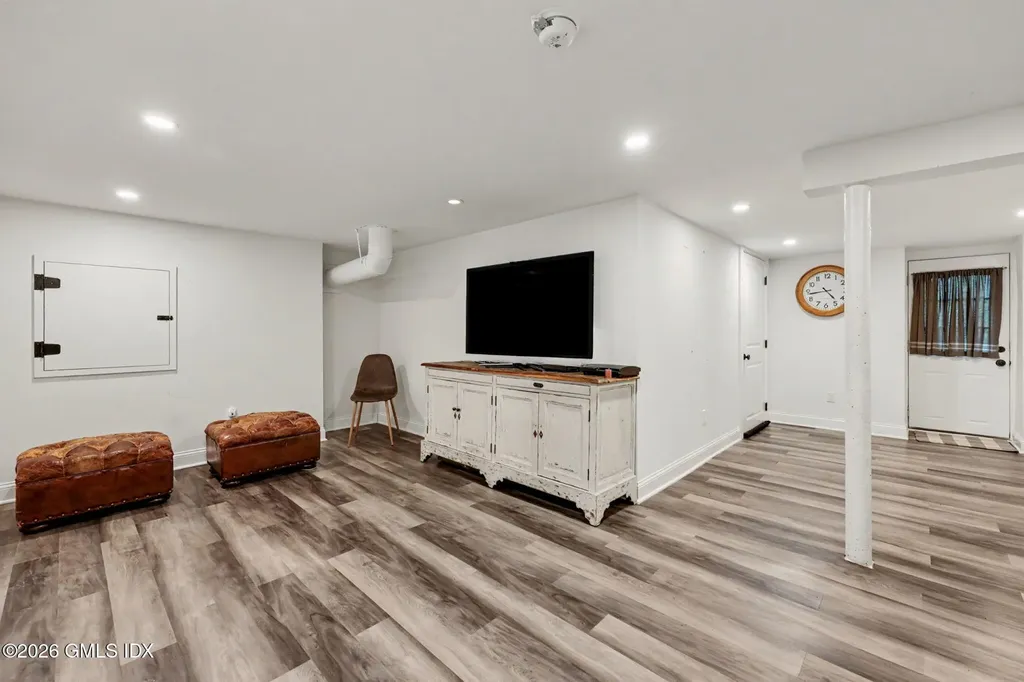 5 Grant Avenue Old Greenwich CT 06870