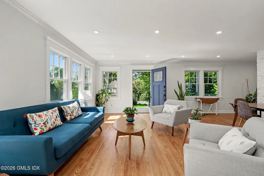 5 Grant Avenue Old Greenwich CT 06870