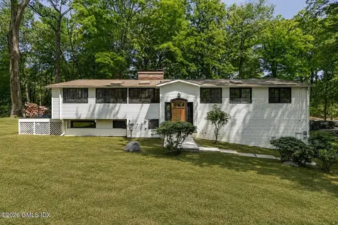 424 Cognewaugh Road Cos Cob CT 06807