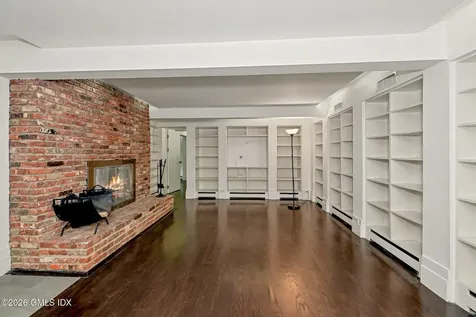 424 Cognewaugh Road Cos Cob CT 06807