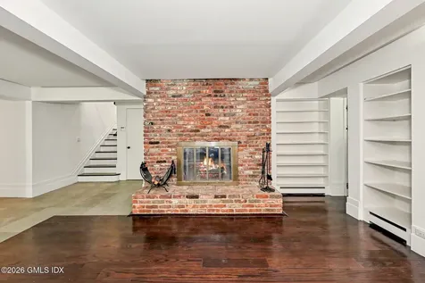 424 Cognewaugh Road Cos Cob CT 06807