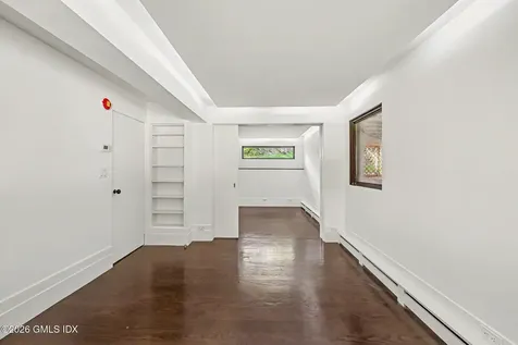 424 Cognewaugh Road Cos Cob CT 06807
