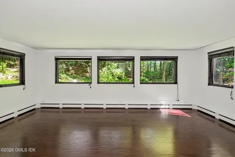 424 Cognewaugh Road Cos Cob CT 06807