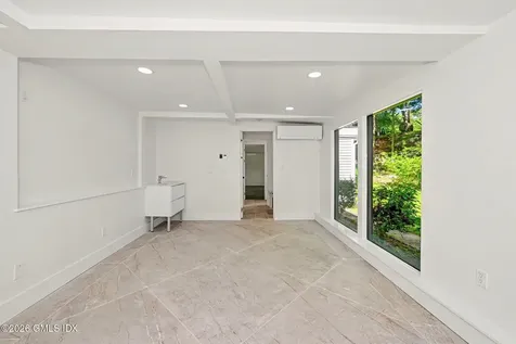 424 Cognewaugh Road Cos Cob CT 06807