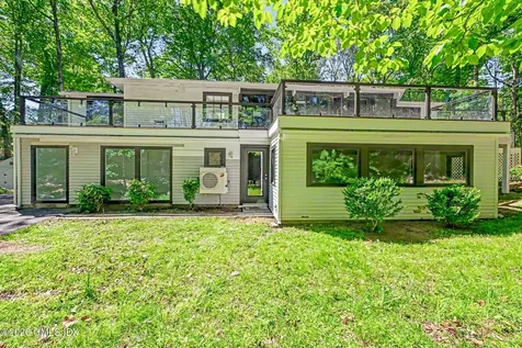 424 Cognewaugh Road Cos Cob CT 06807