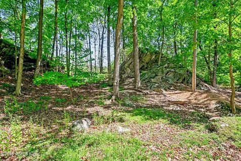 424 Cognewaugh Road Cos Cob CT 06807