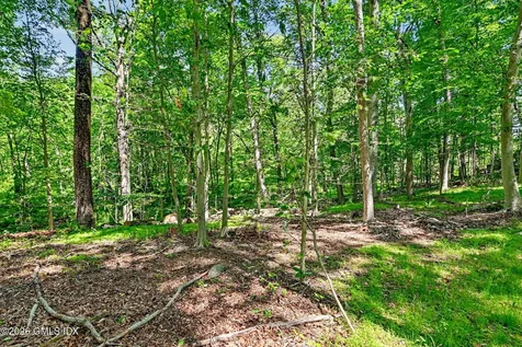 424 Cognewaugh Road Cos Cob CT 06807