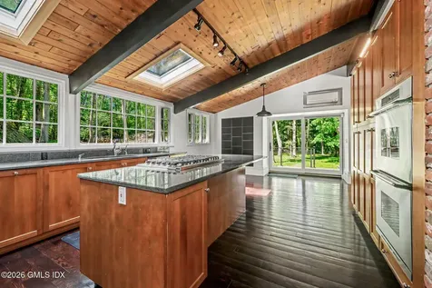 424 Cognewaugh Road Cos Cob CT 06807