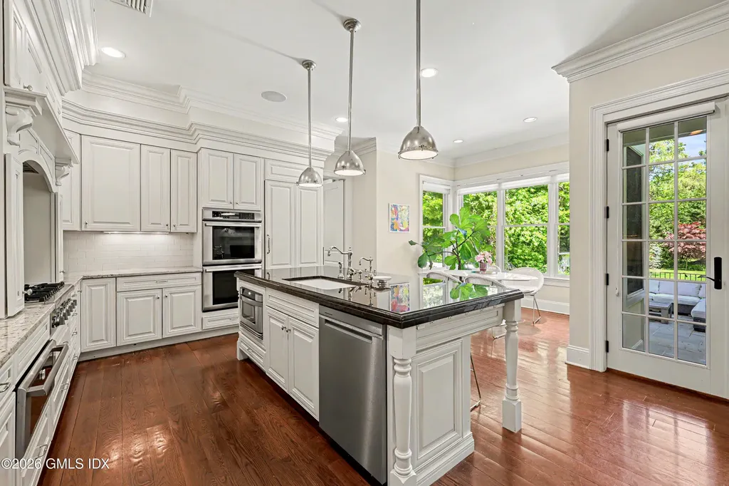26 Circle Drive Greenwich CT 06830
