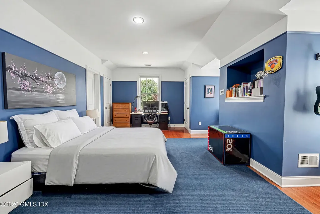 26 Circle Drive Greenwich CT 06830
