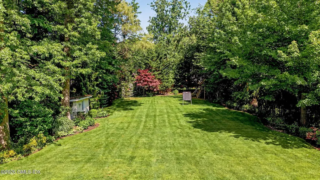 26 Circle Drive Greenwich CT 06830