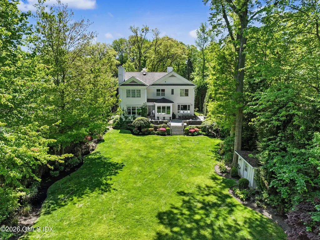 26 Circle Drive Greenwich CT 06830