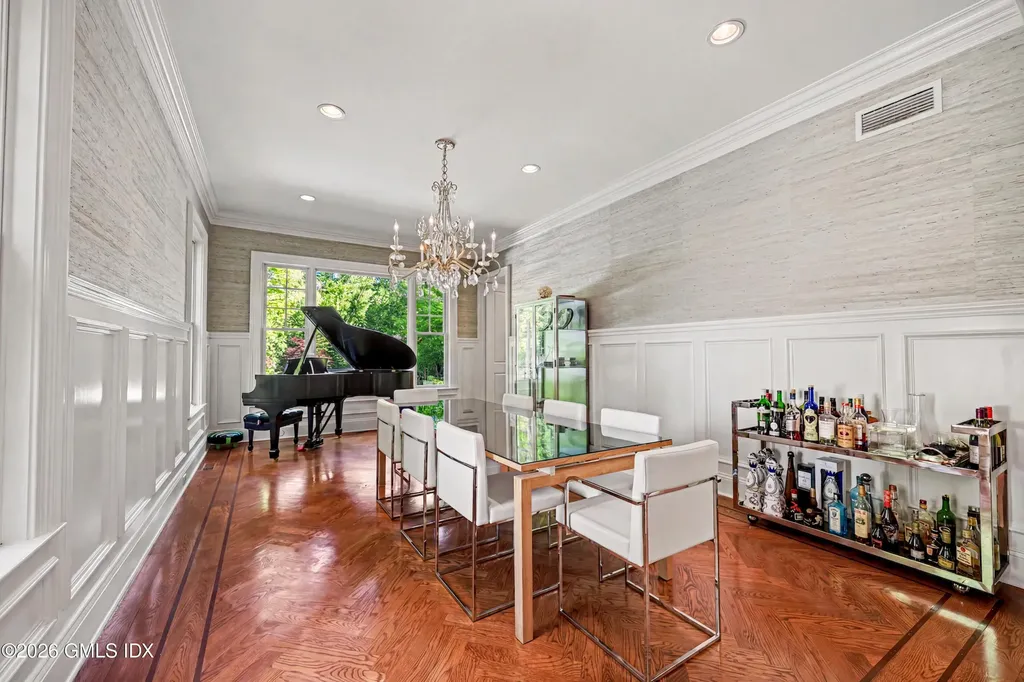 26 Circle Drive Greenwich CT 06830