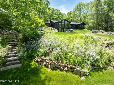 198 Woodchuck Road Stamford CT 06903
