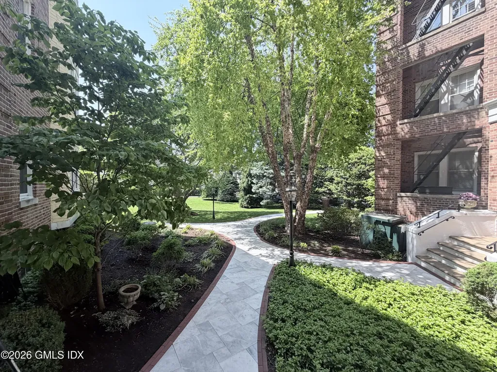 169 Mason Street Greenwich CT 06830