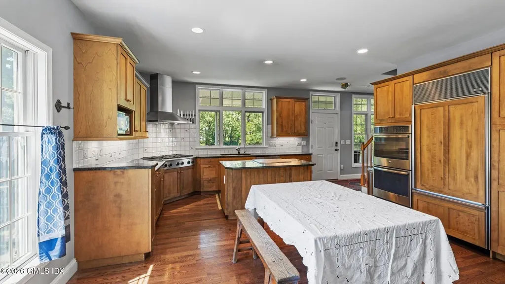 9 Rex Street Greenwich CT 06831
