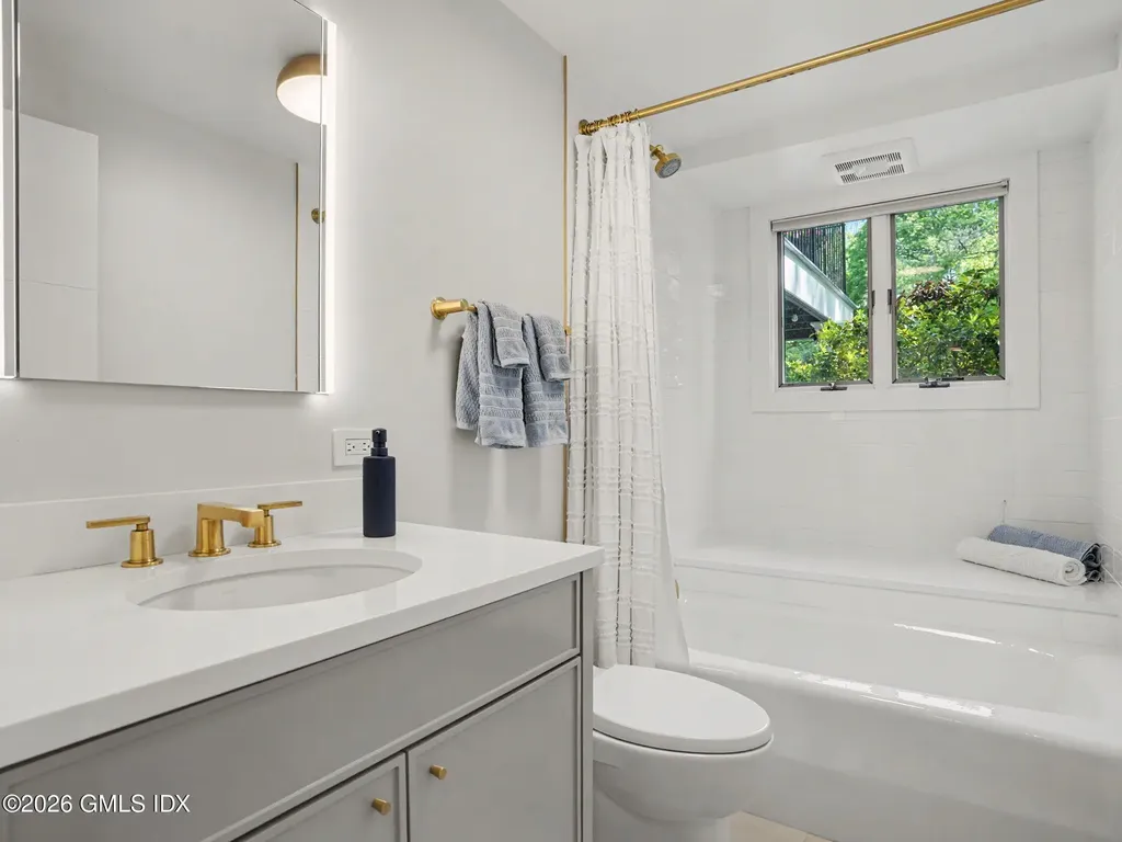 12 Bailiwick Road Greenwich CT 06831