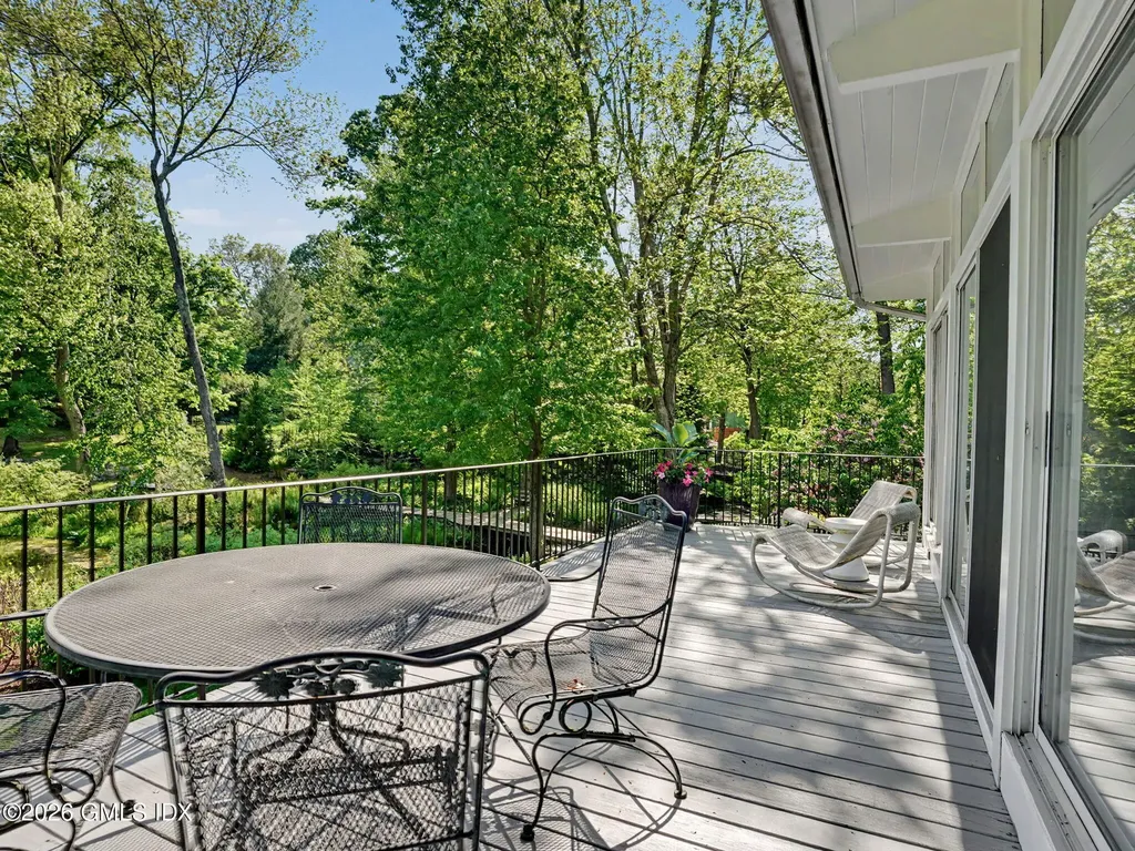 12 Bailiwick Road Greenwich CT 06831
