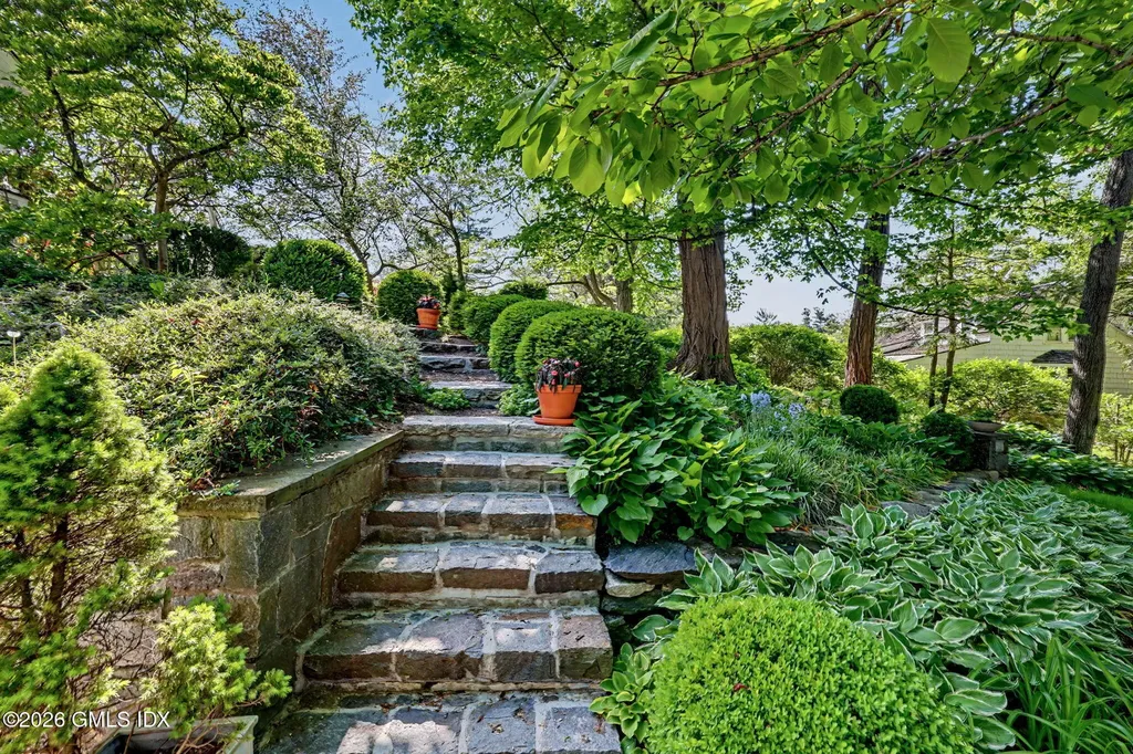 208 Bedford Road Greenwich CT 06831