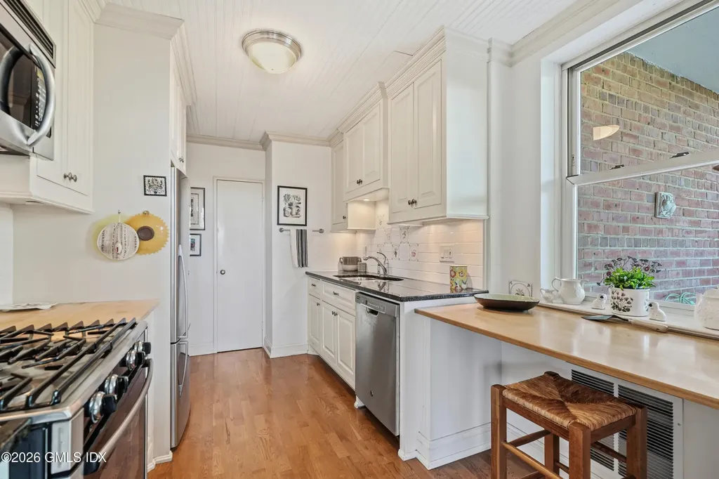 2 Putnam Hill Greenwich CT 06830