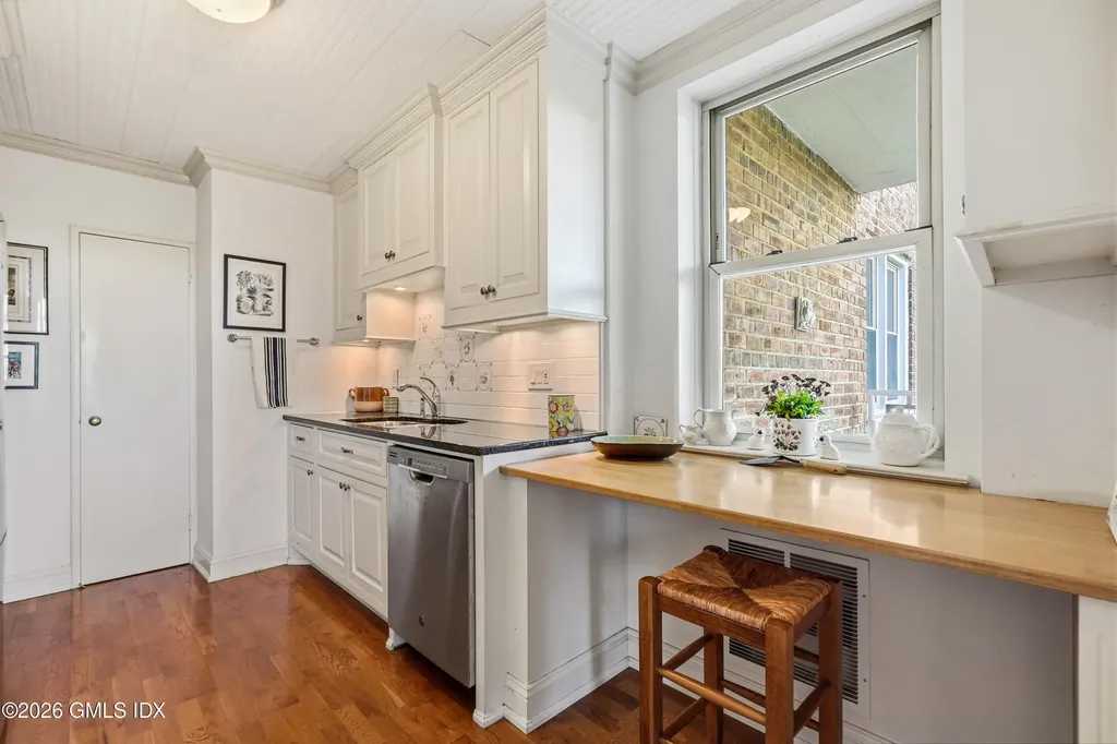 2 Putnam Hill Greenwich CT 06830