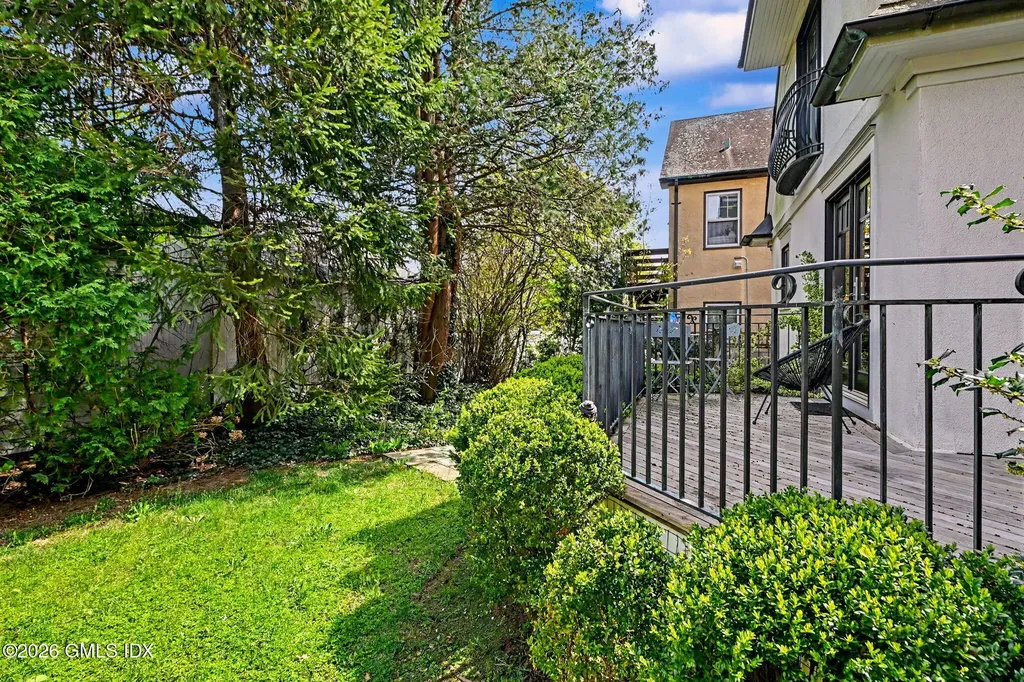 23 Byram Terrace Drive Greenwich CT 06831