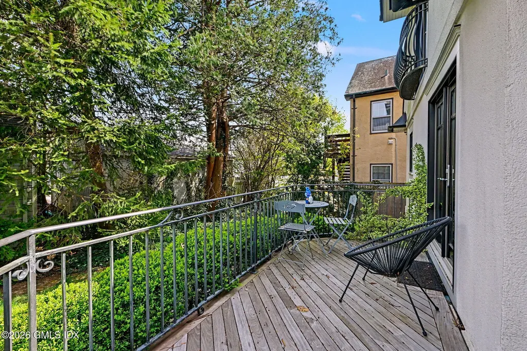 23 Byram Terrace Drive Greenwich CT 06831