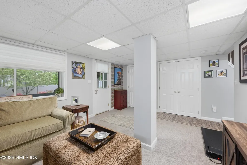 38 Francis Lane Greenwich CT 06831