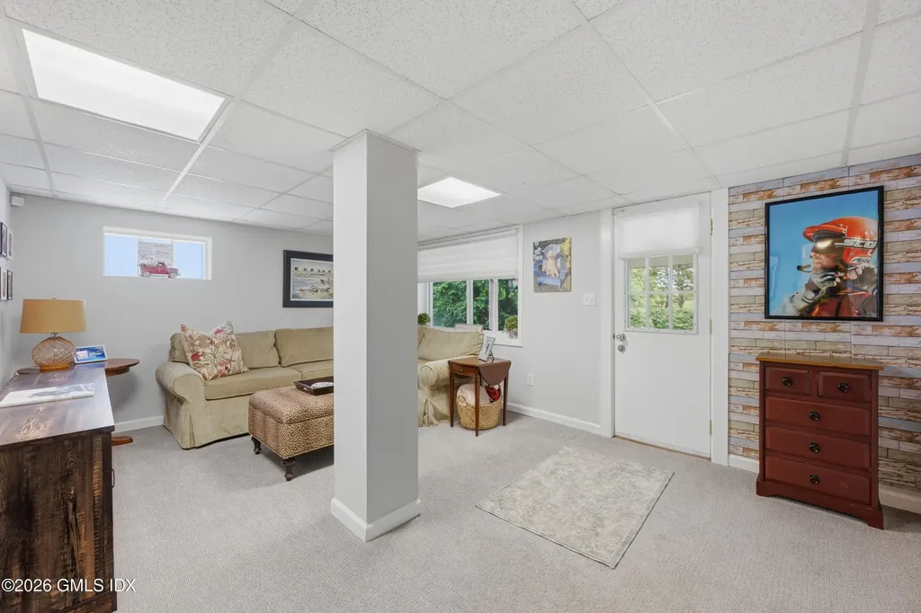38 Francis Lane Greenwich CT 06831