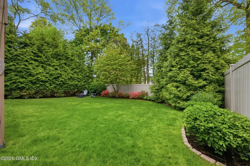 38 Francis Lane Greenwich CT 06831