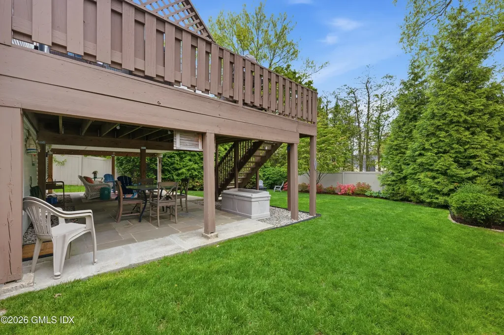 38 Francis Lane Greenwich CT 06831