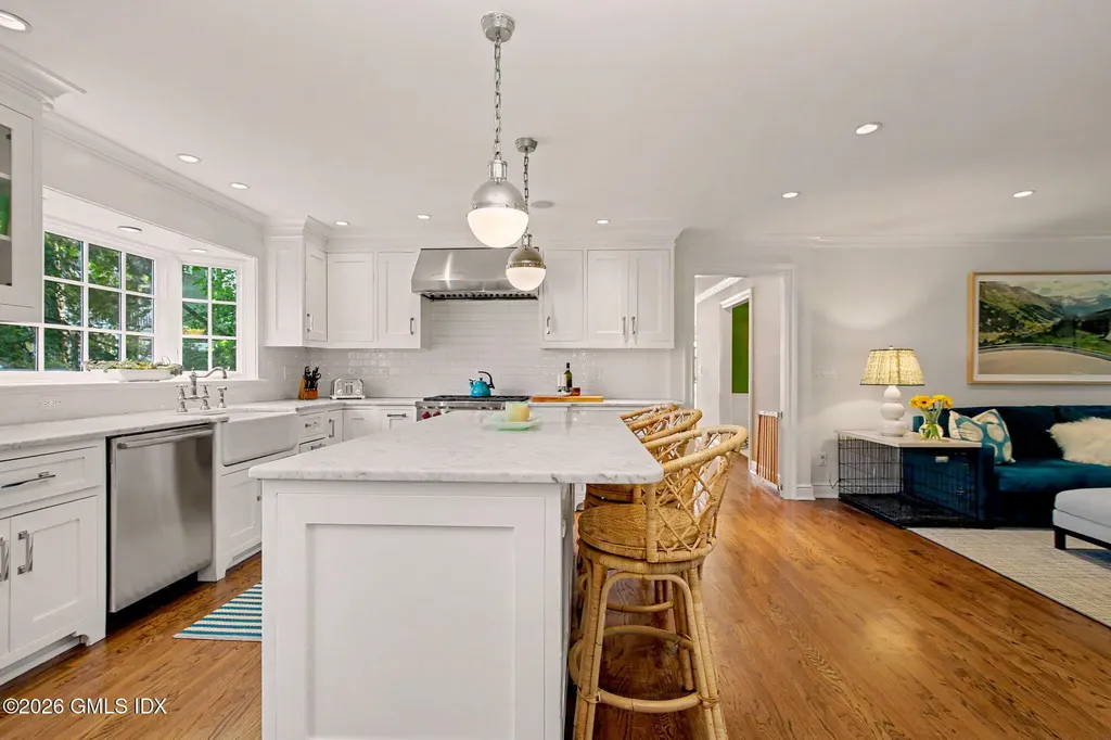 10 Newton Street Riverside CT 06878