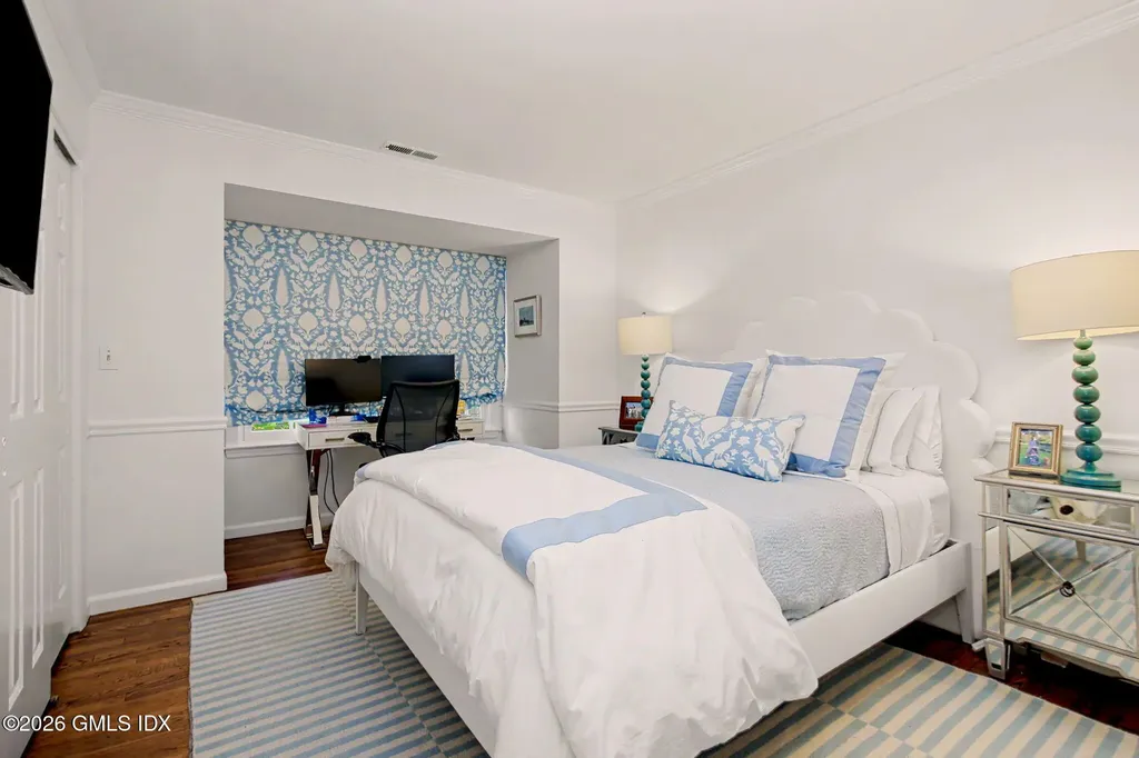 10 Newton Street Riverside CT 06878