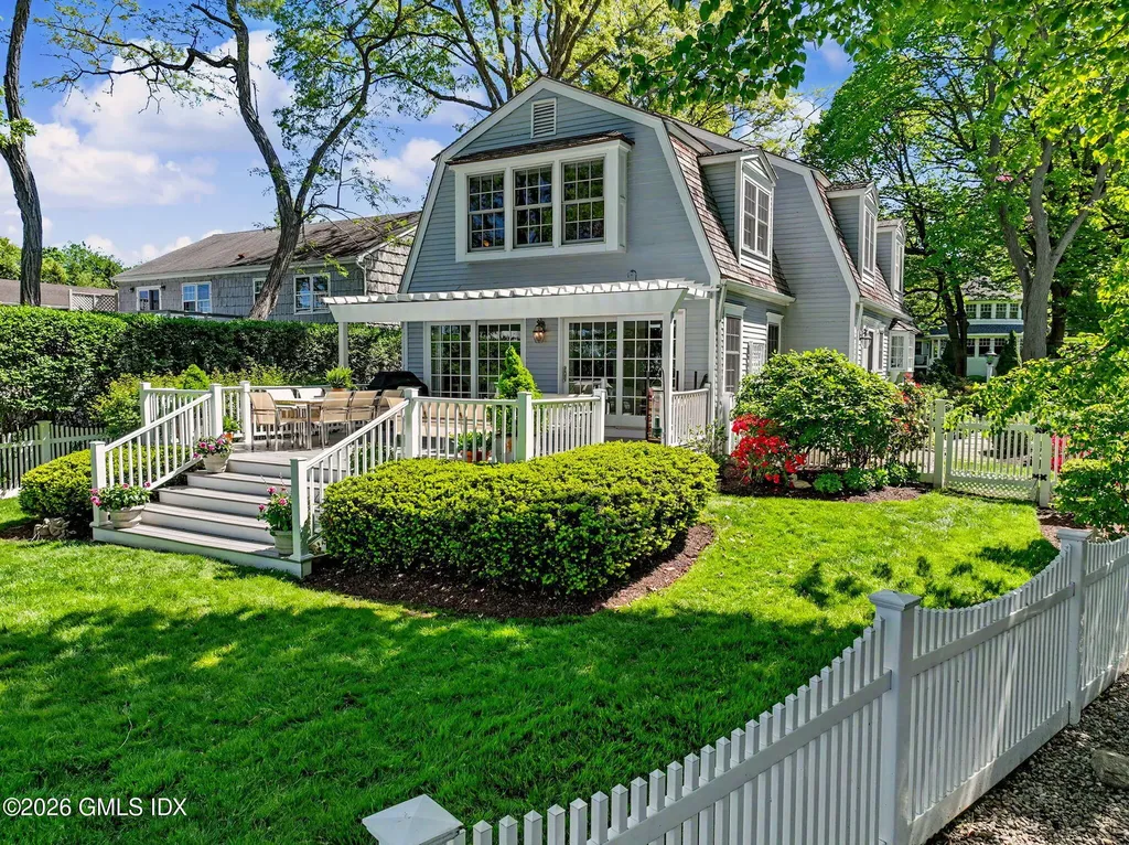 10 Newton Street Riverside CT 06878