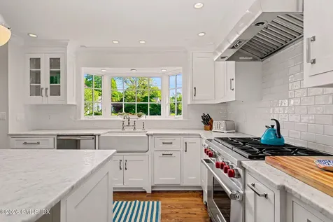 10 Newton Street Riverside CT 06878
