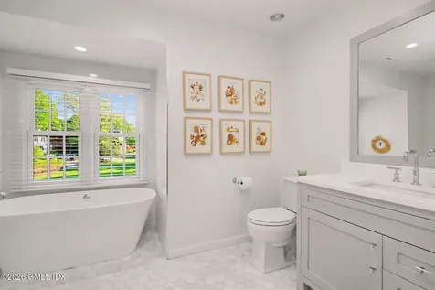 10 Newton Street Riverside CT 06878