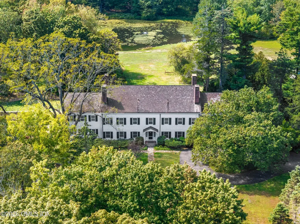 122 Round Hill Road Greenwich CT 06831