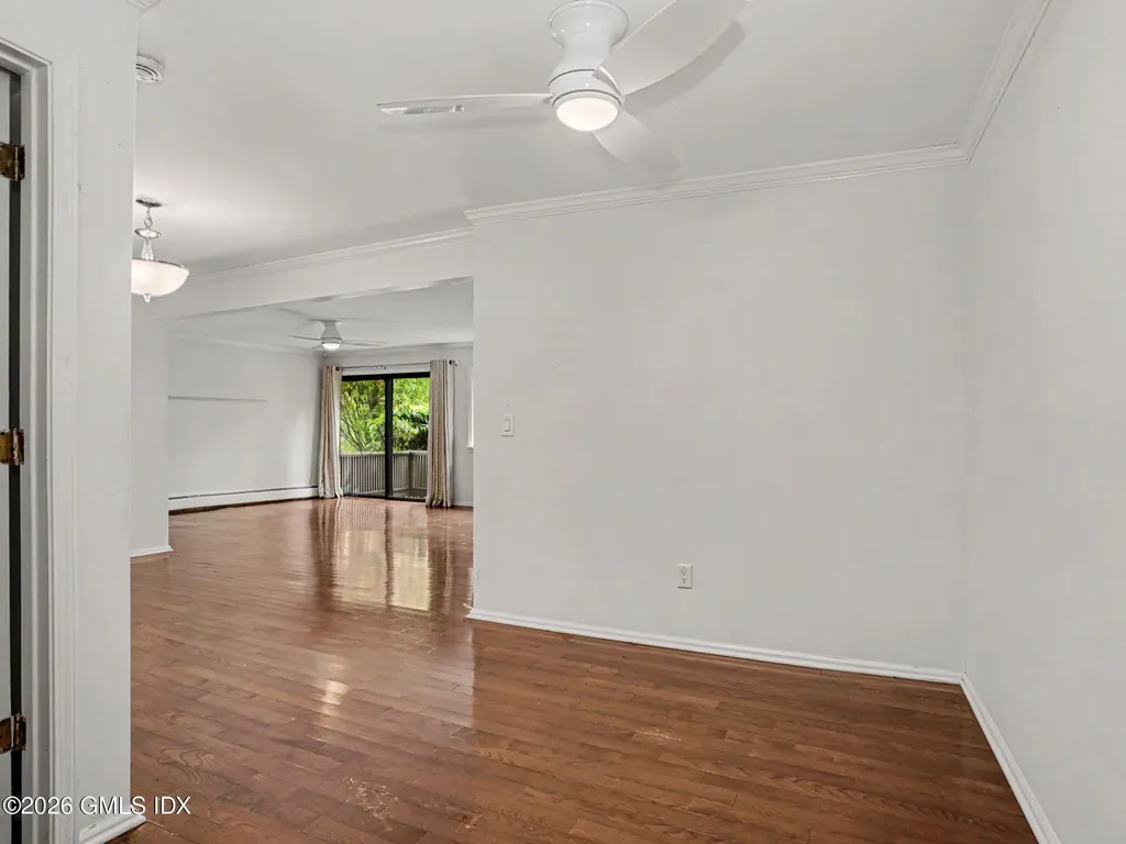 1465 E Putnam Avenue Old Greenwich CT 06870