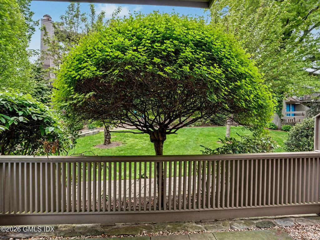 1465 E Putnam Avenue Old Greenwich CT 06870