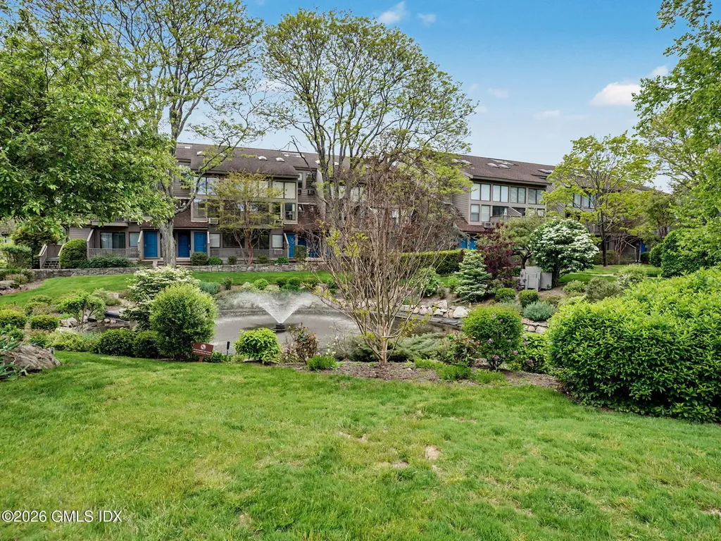 1465 E Putnam Avenue Old Greenwich CT 06870