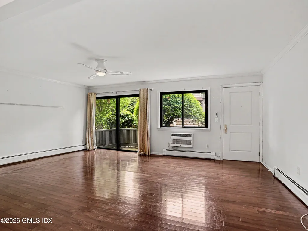 1465 E Putnam Avenue Old Greenwich CT 06870
