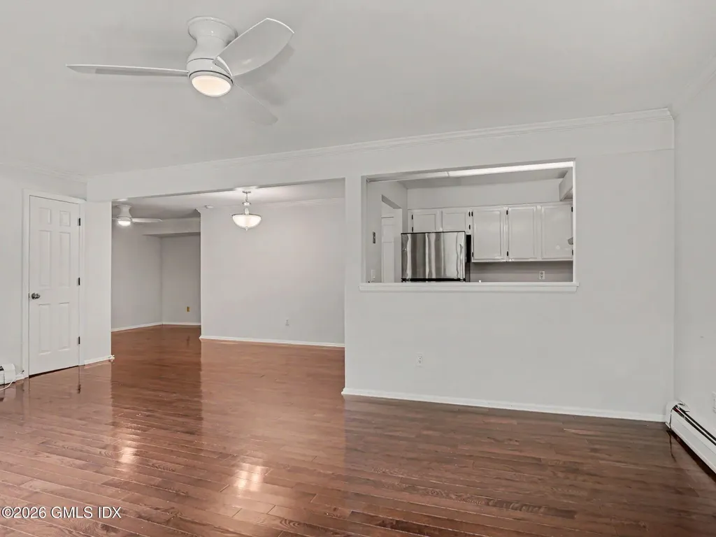 1465 E Putnam Avenue Old Greenwich CT 06870