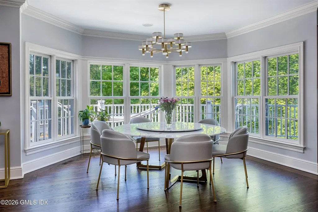 20 Oak Street Greenwich CT 06831